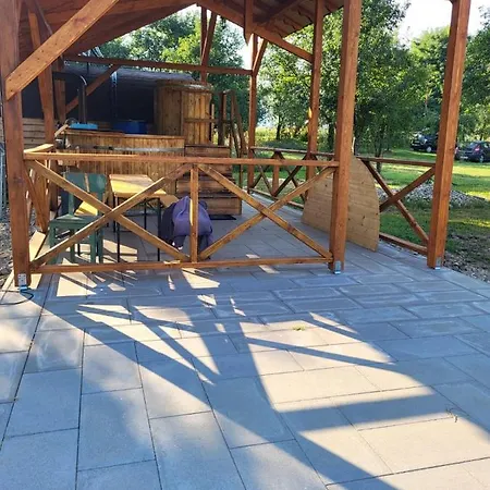 Campsite Cristel Casuta Fara Ganduri